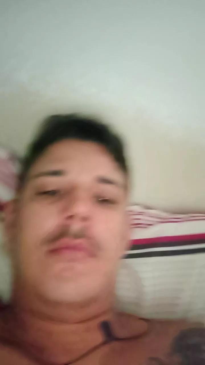 Milk_Br on Cam4 