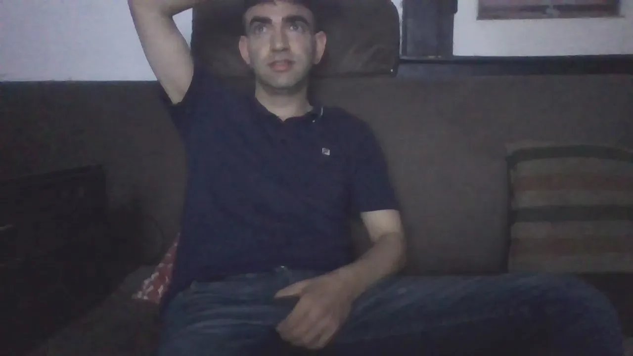 Offline Millo91 on Cam4