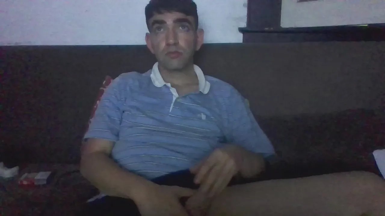 Offline Millo91 on Cam4