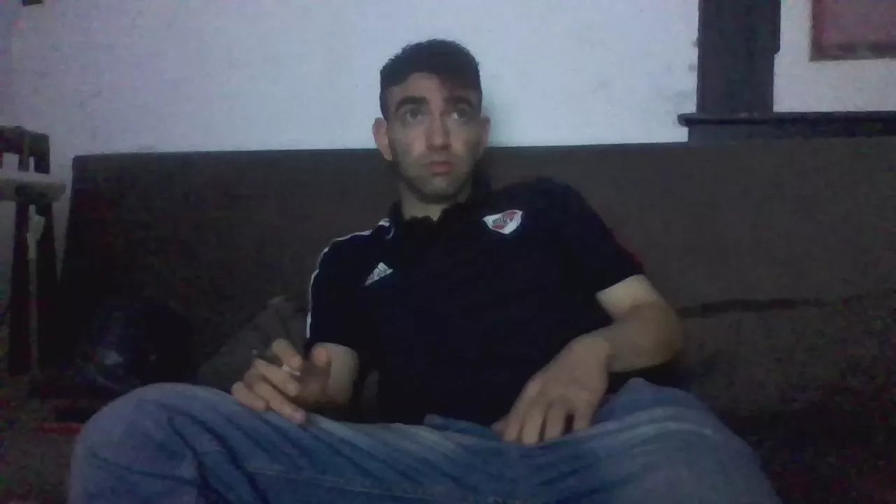 Offline Millo91 on Cam4