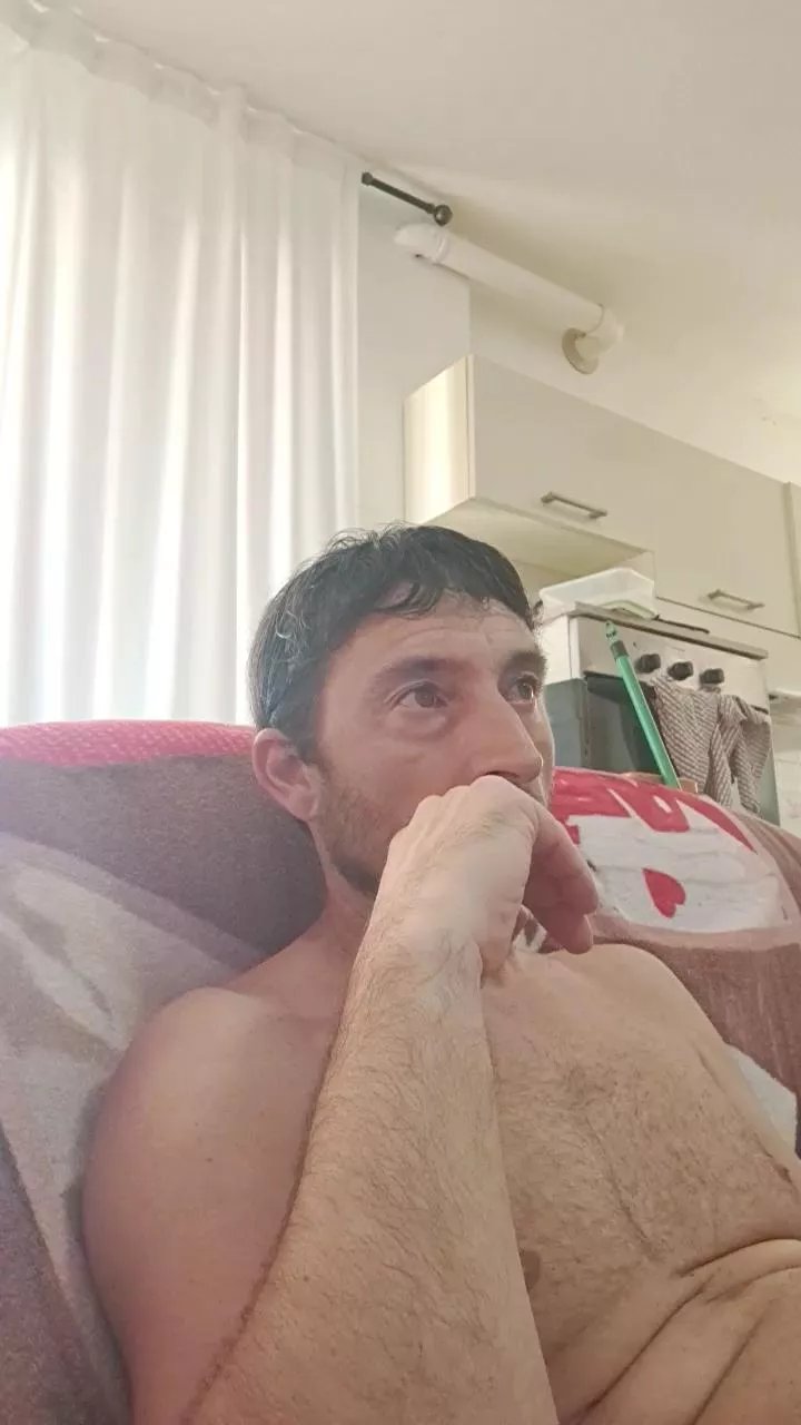 Offline Mirko290180 on Cam4