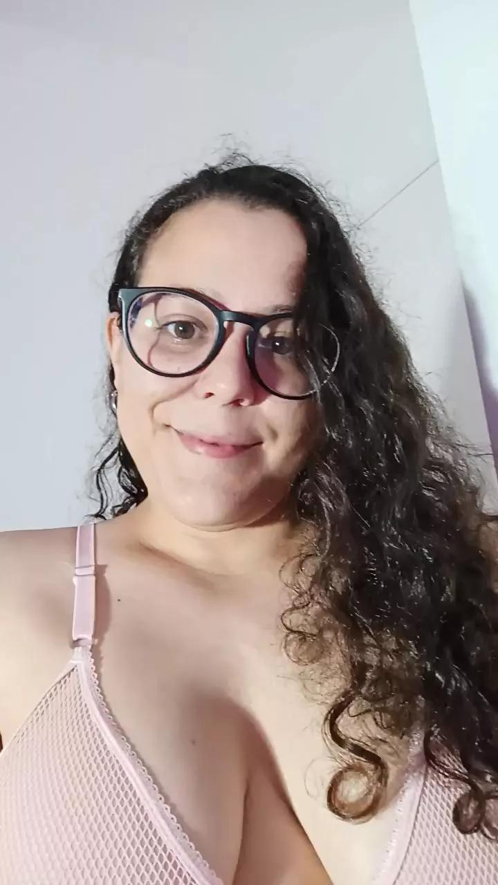 Missblume93 on Cam4 