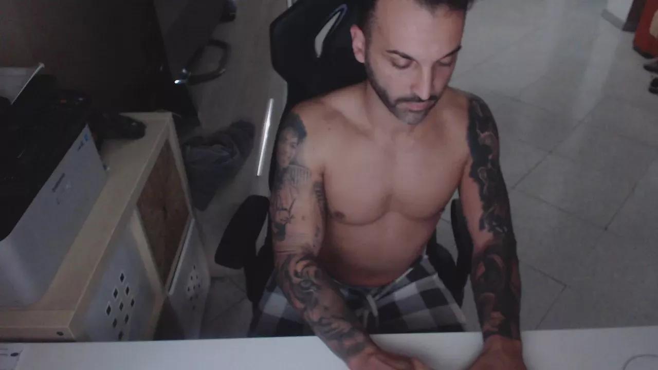 mistik_69 on Cam4 