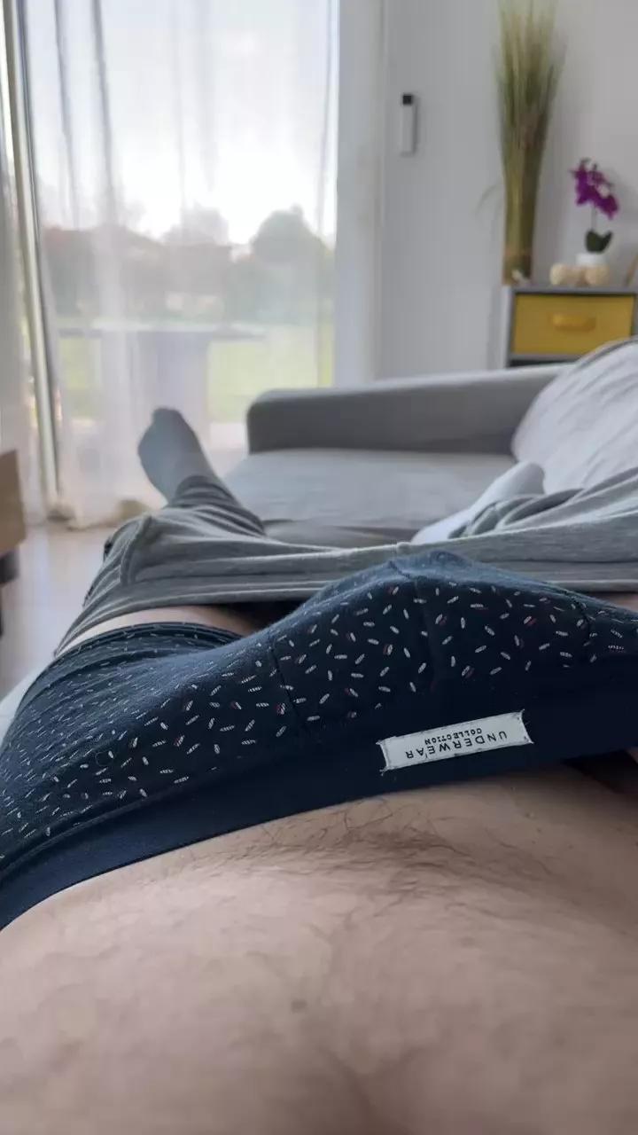 Mojitoo23 on Cam4 
