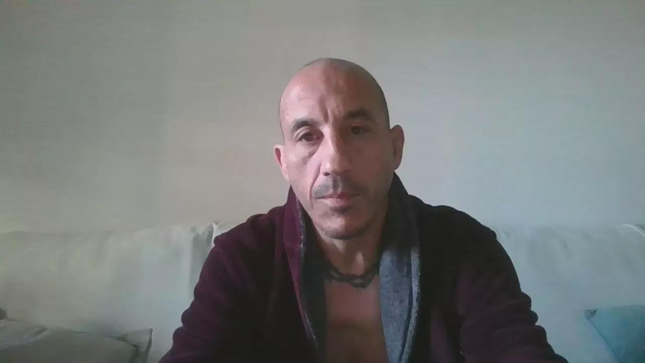 Mons75 on Cam4 