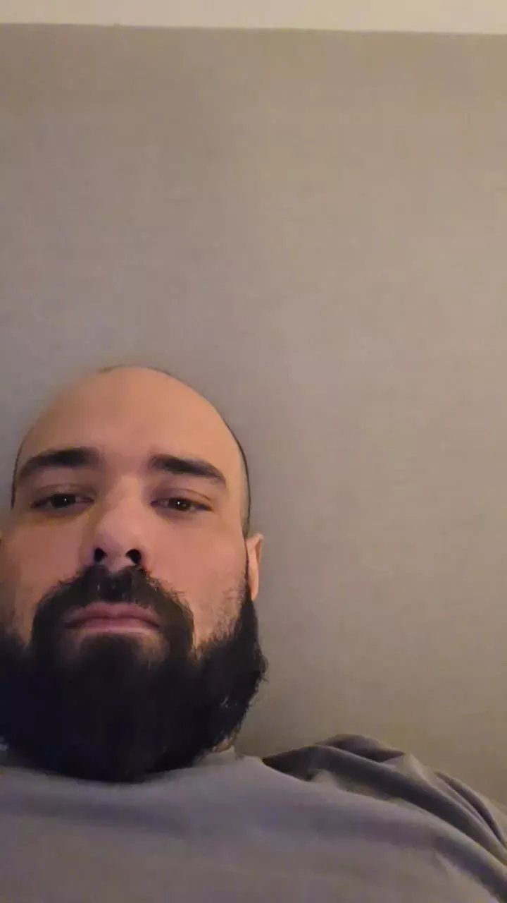 Offline morbear88 on Cam4