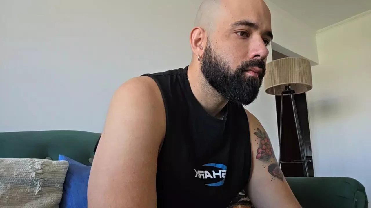 Offline morbear88 on Cam4