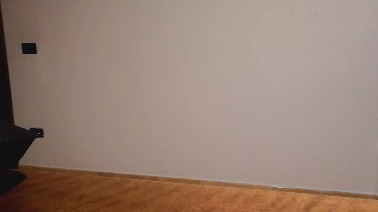 Offline morena19191 on Cam4