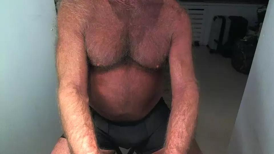 musclebear1 on Cam4 