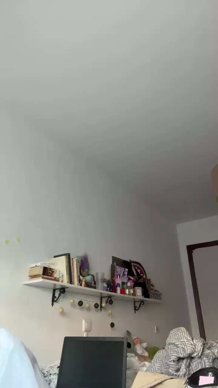 Offline Mynameisamonet on Cam4