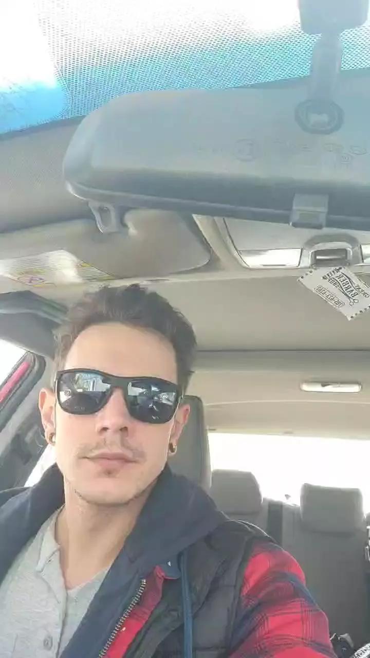 Naturesbest951 on Cam4 