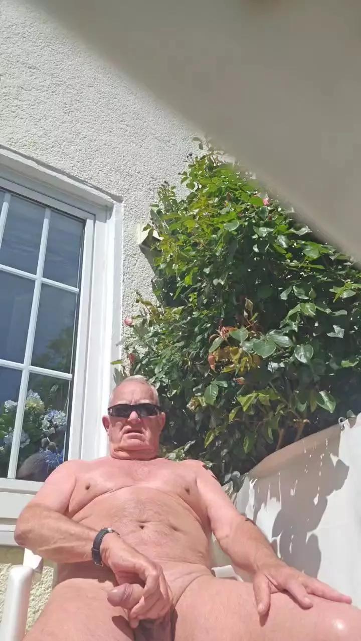 needitt2 on Cam4 