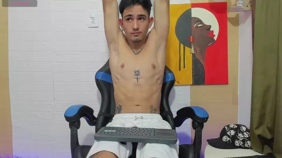 Offline nextboywell1 on Cam4