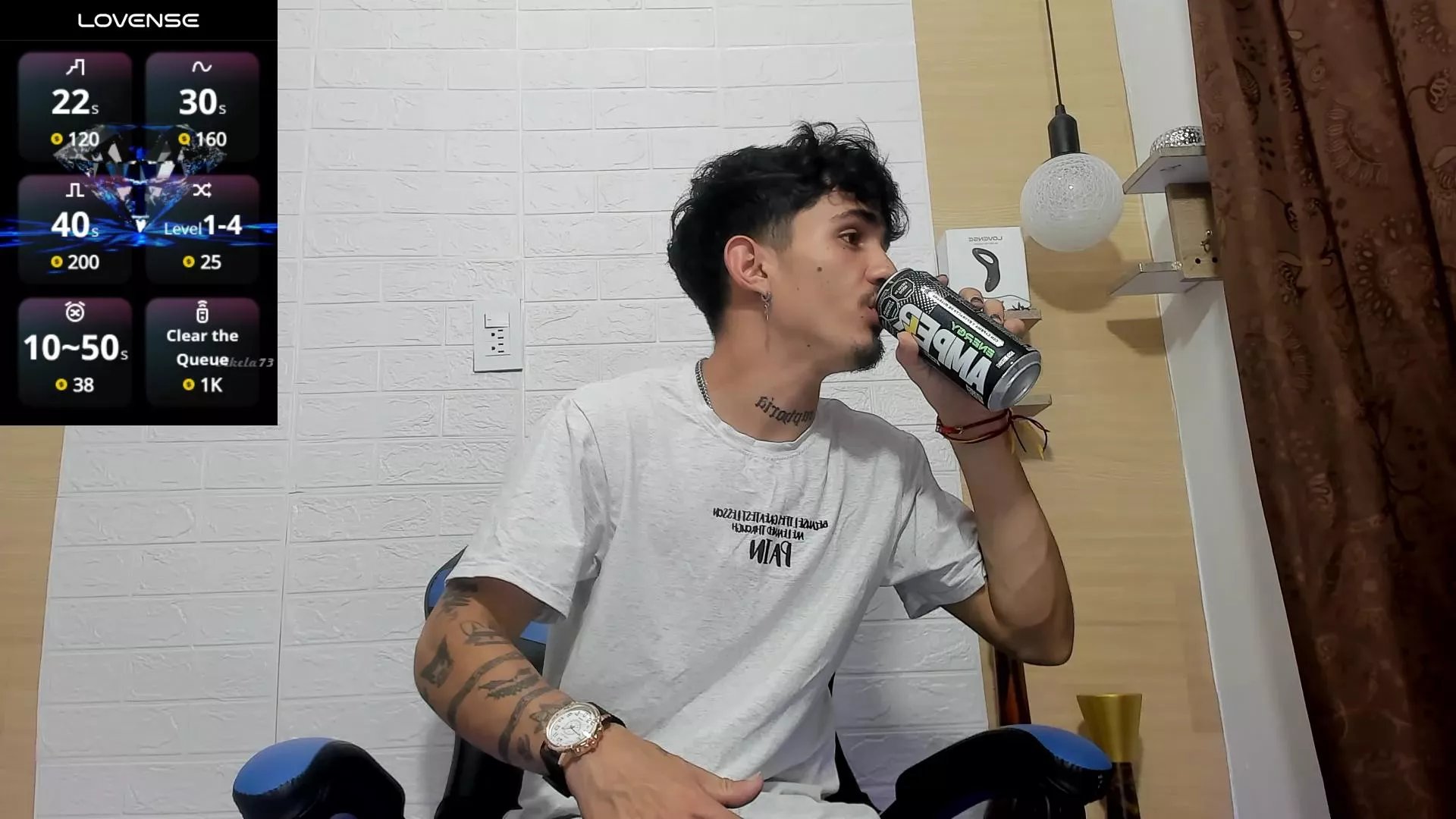 Offline nextboywell1 on Cam4