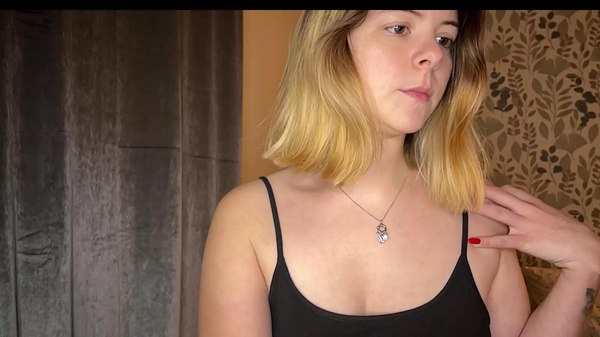 Nina_blain on Cam4 
