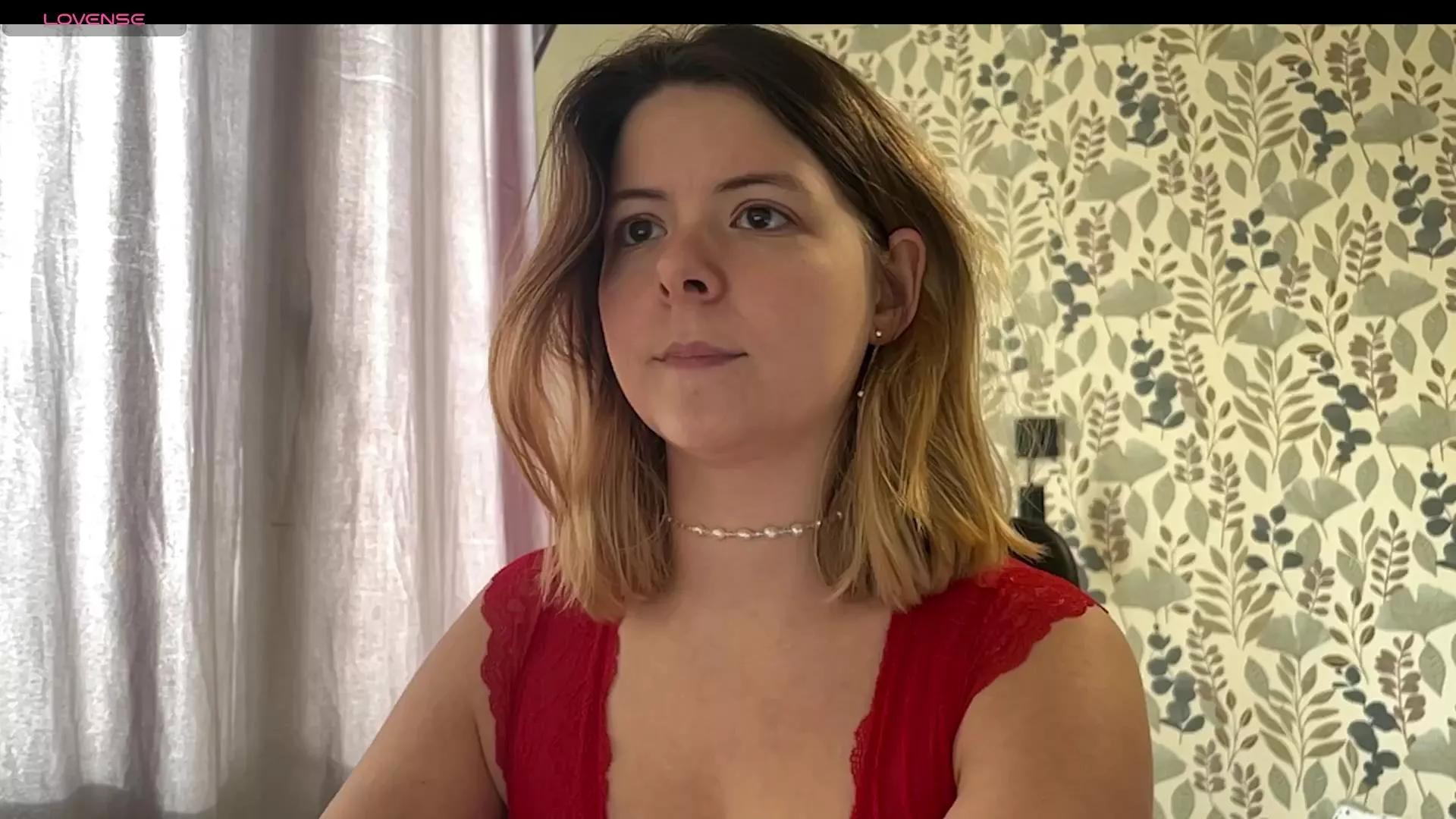 Nina_blain on Cam4 