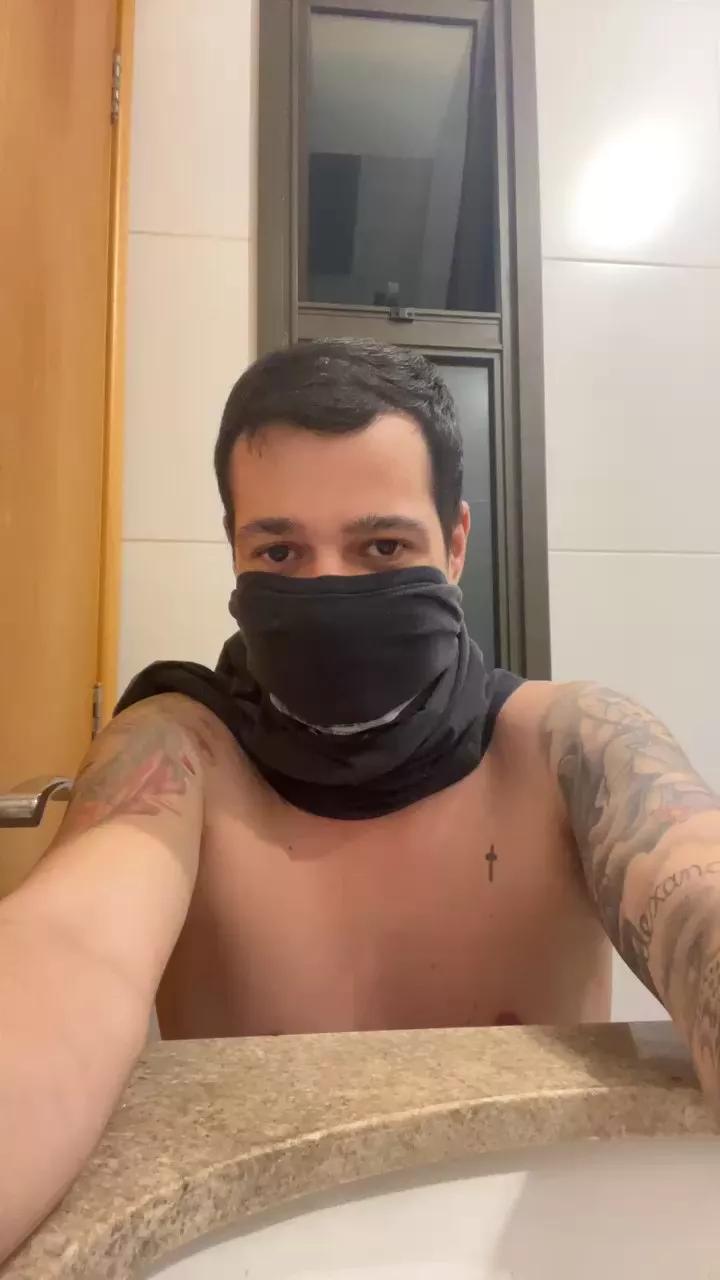 Novin20_sexy on Cam4 
