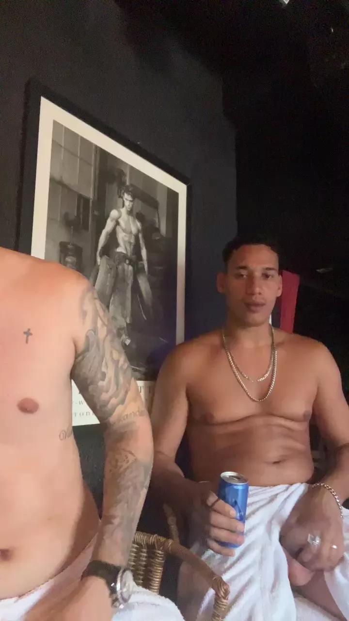 Novin20_sexy on Cam4 