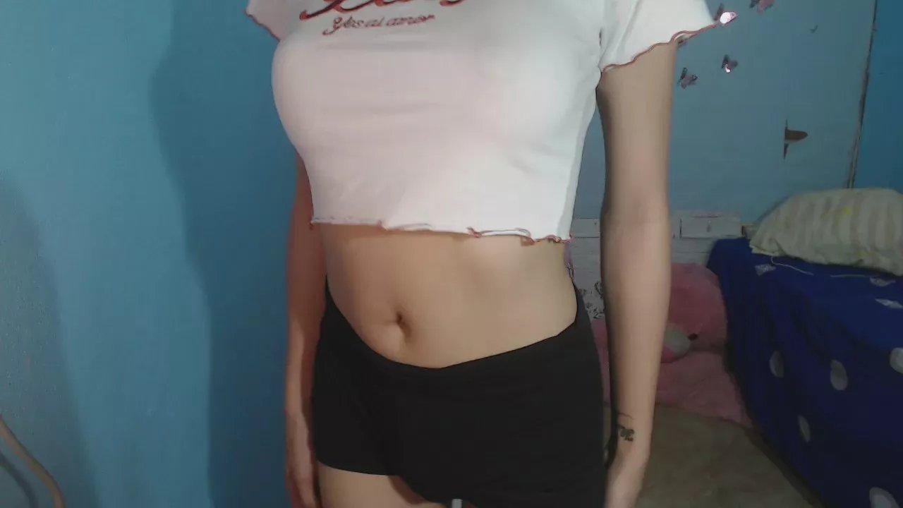 Offline Odette08 on Cam4