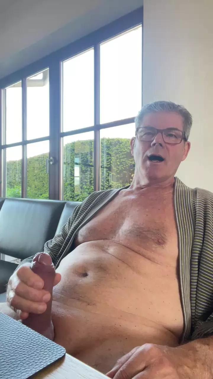 oldiehot1957 on Cam4 