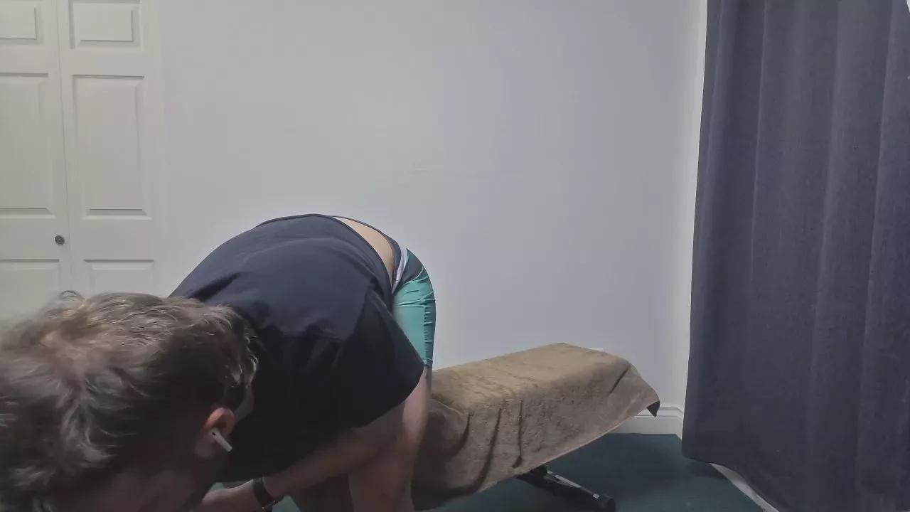 Otter_C on Cam4 