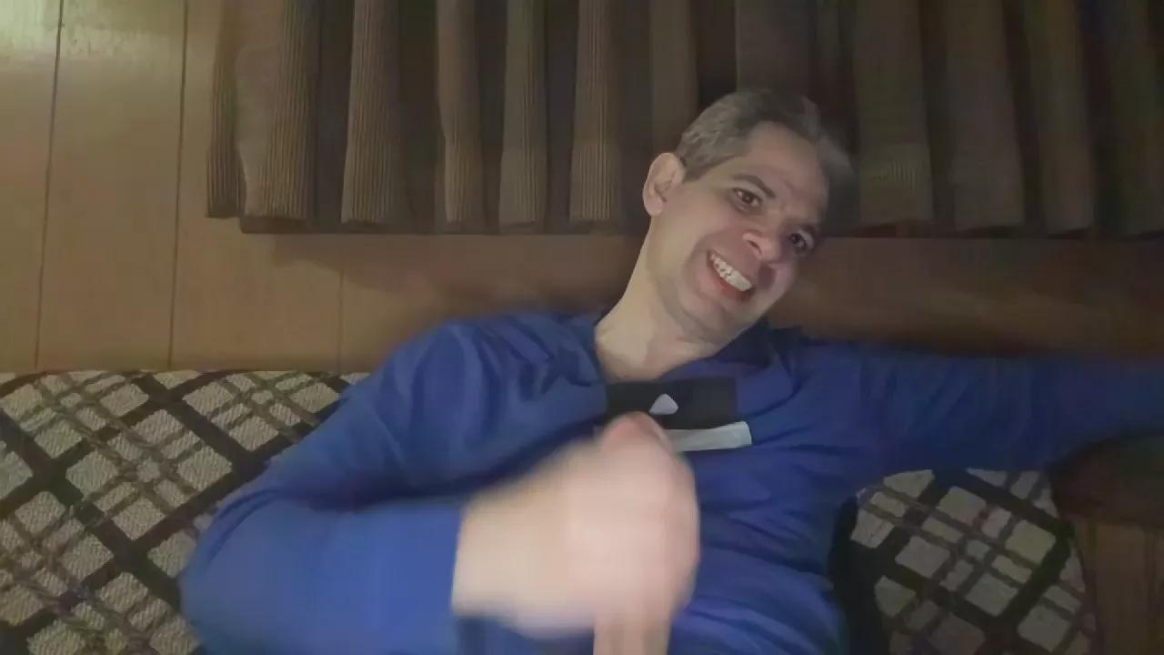 P0NCH on Cam4 