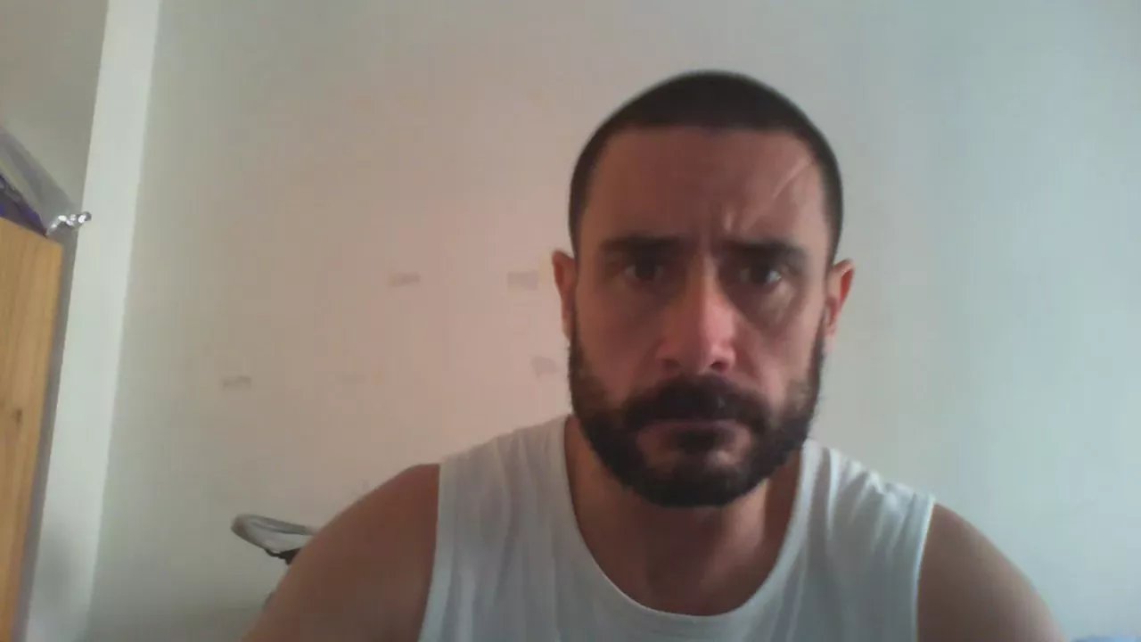 Offline p_arg1986 on Cam4