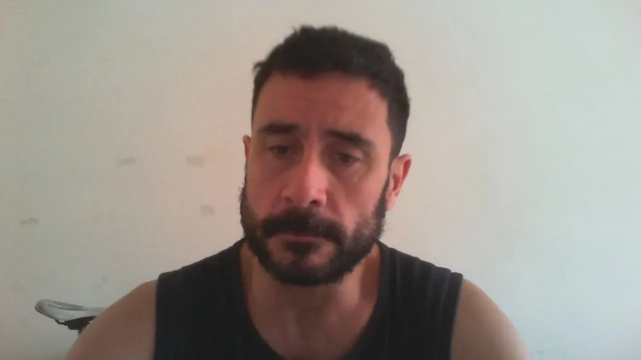 Offline p_arg1986 on Cam4