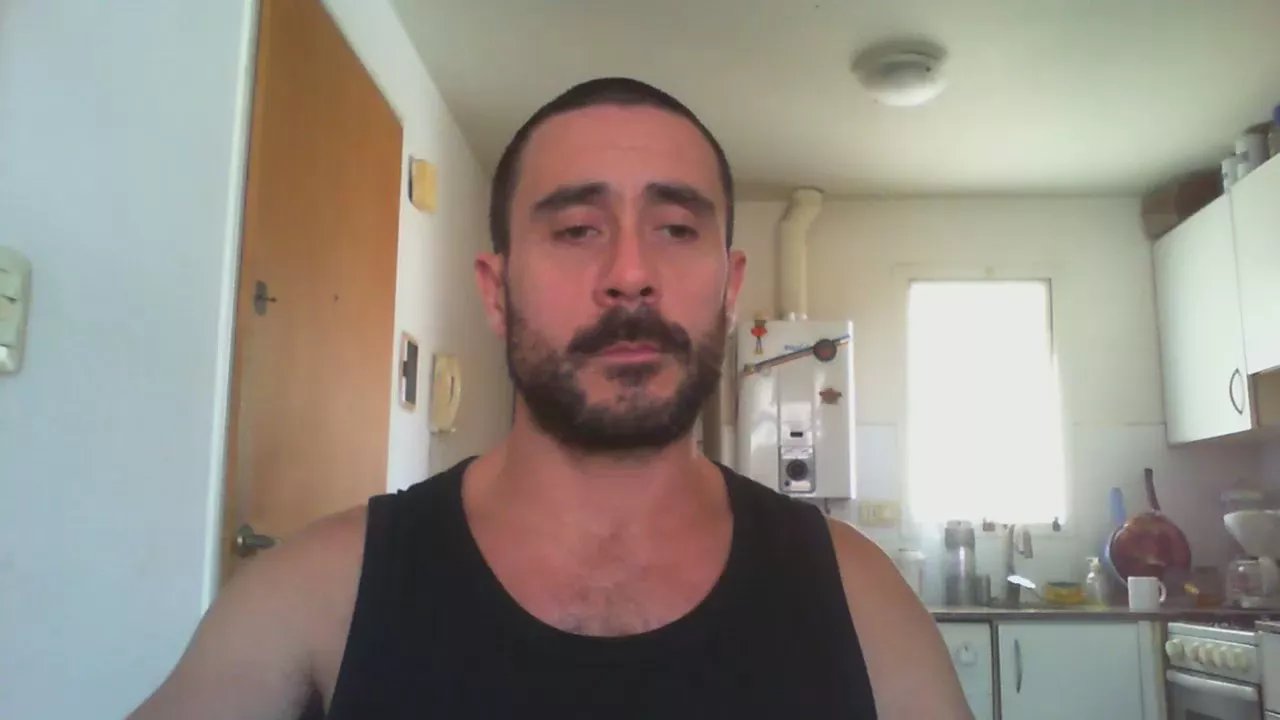 Offline p_arg1986 on Cam4