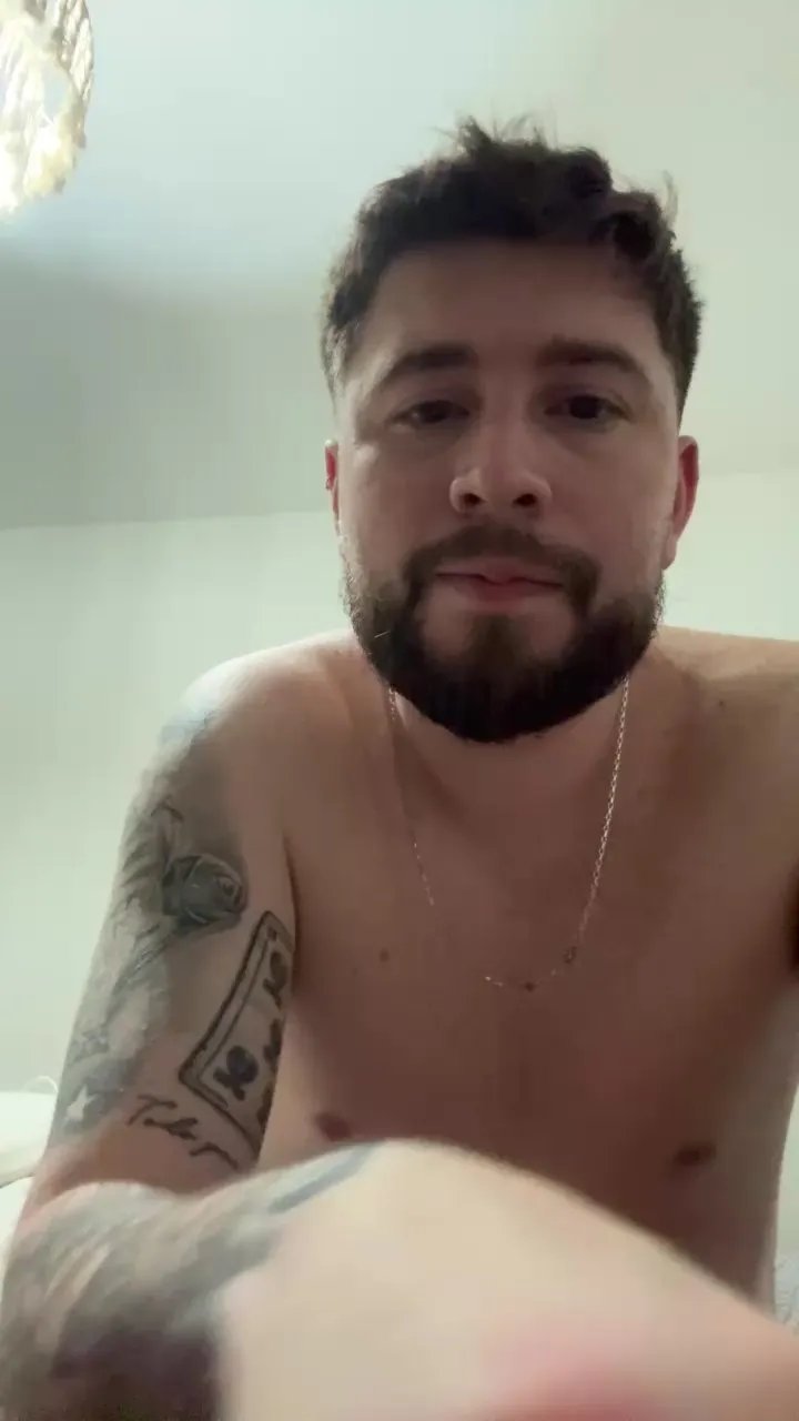 Offline Papionfire on Cam4