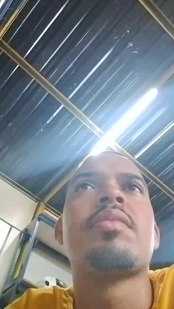 Offline paulinhossa1 on Cam4