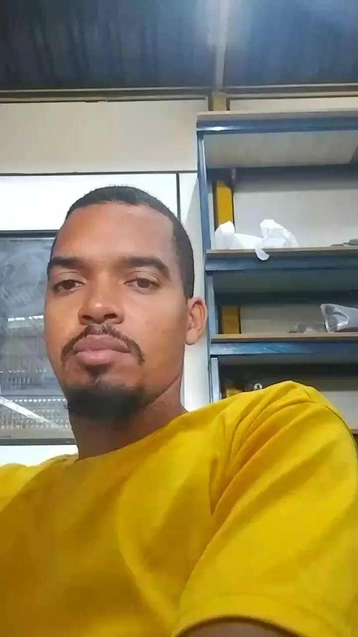 Offline paulinhossa1 on Cam4