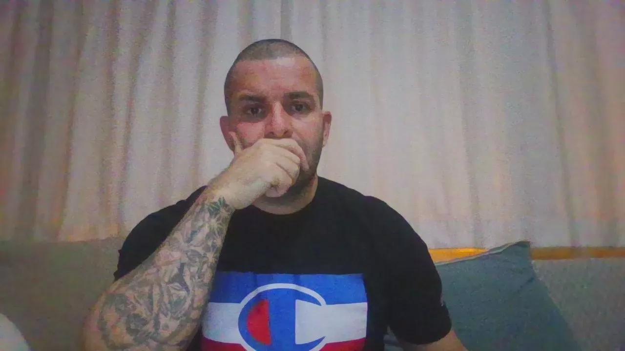 pigeon1111 on Cam4 