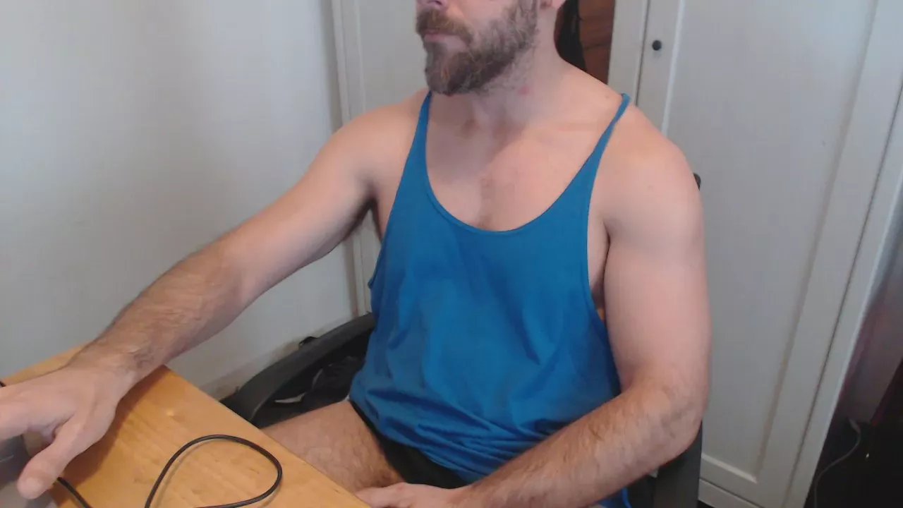 Offline PigPervert on Cam4