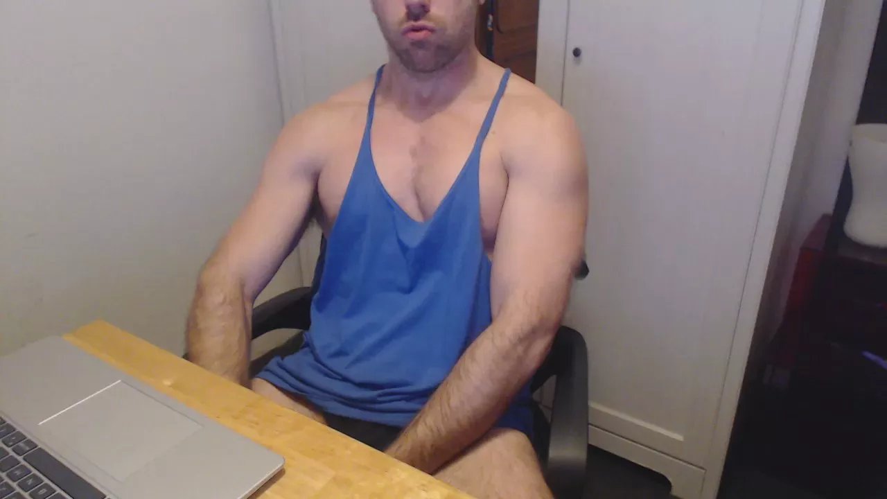 Offline PigPervert on Cam4