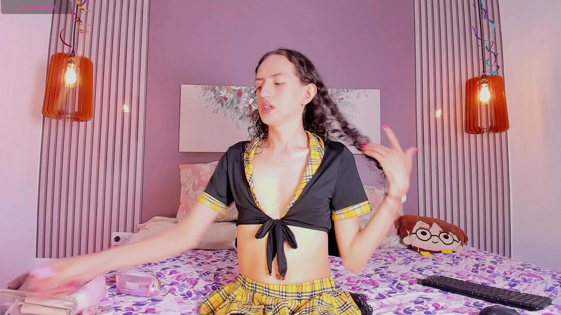 pinky_peach_ on Cam4 