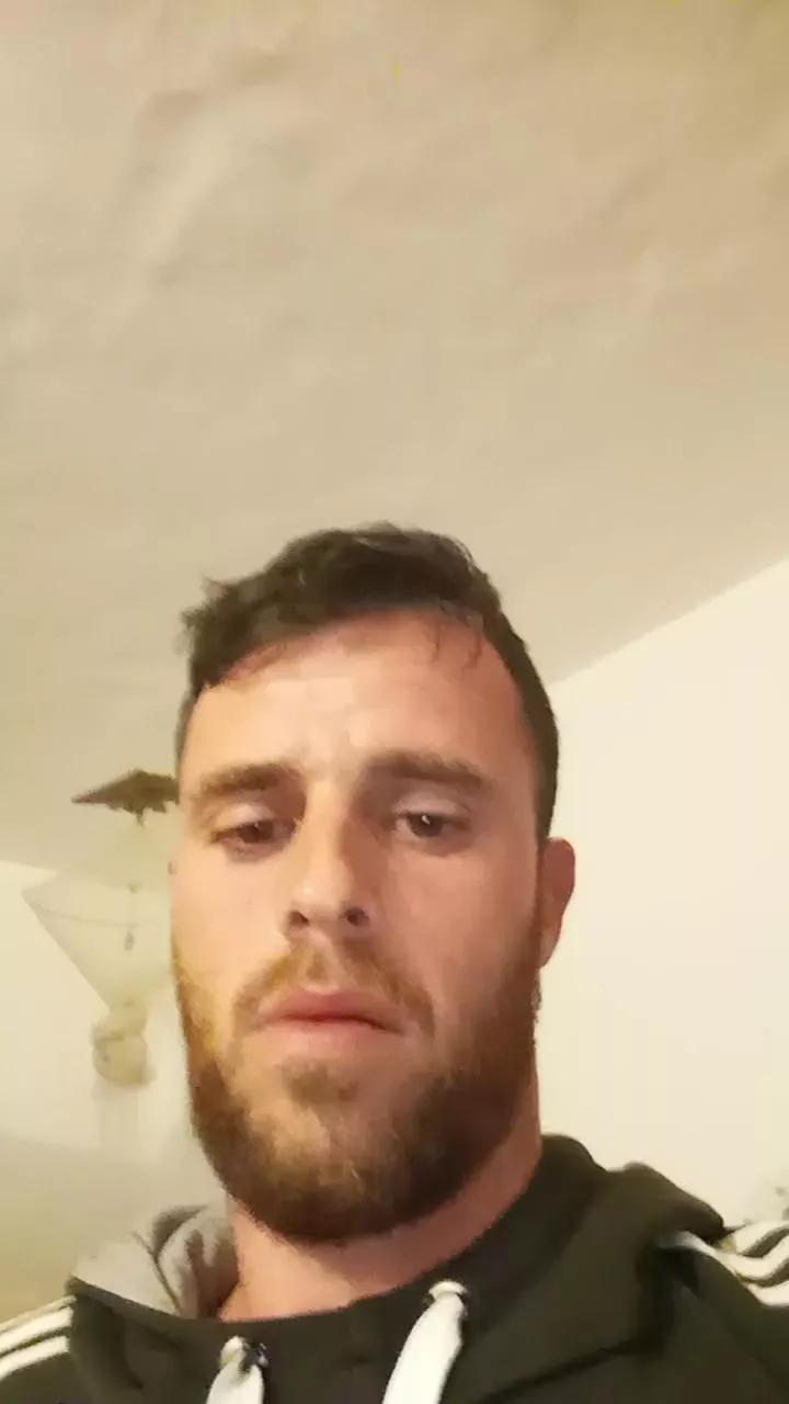 pocholo30 on Cam4 