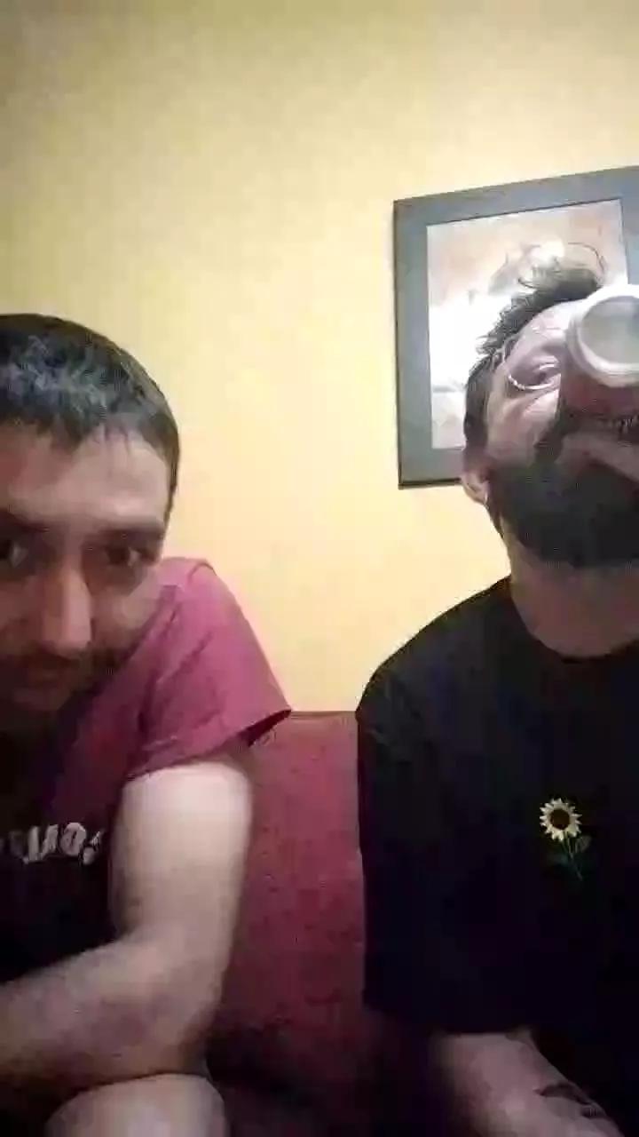 Prendio9999 on Cam4 