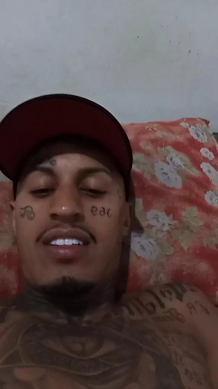 Offline PrincePrincipe on Cam4