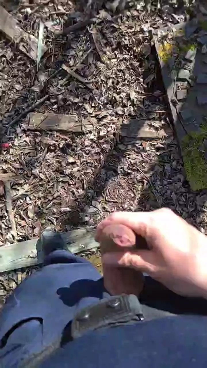 Offline publicexib1 on Cam4