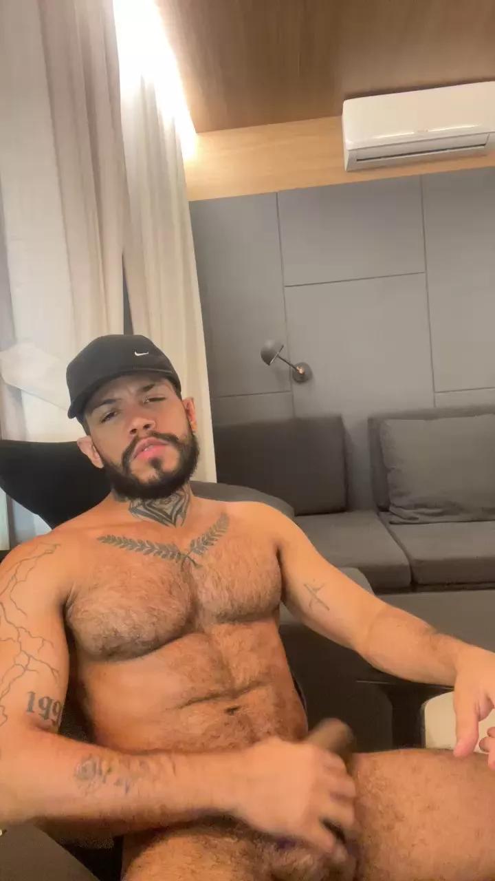 Raik_23 on Cam4 