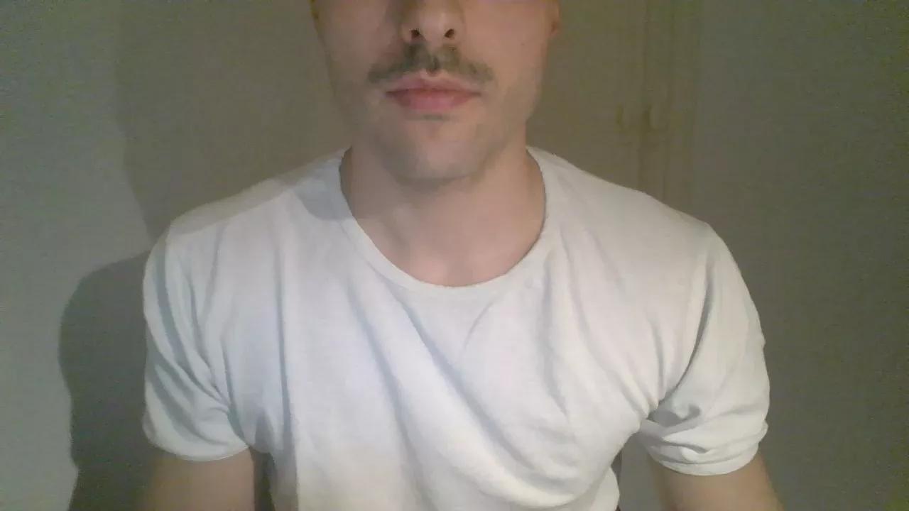 raul2039 on Cam4 