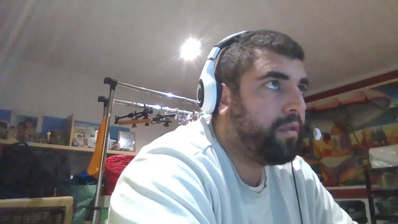 realKong on Cam4 