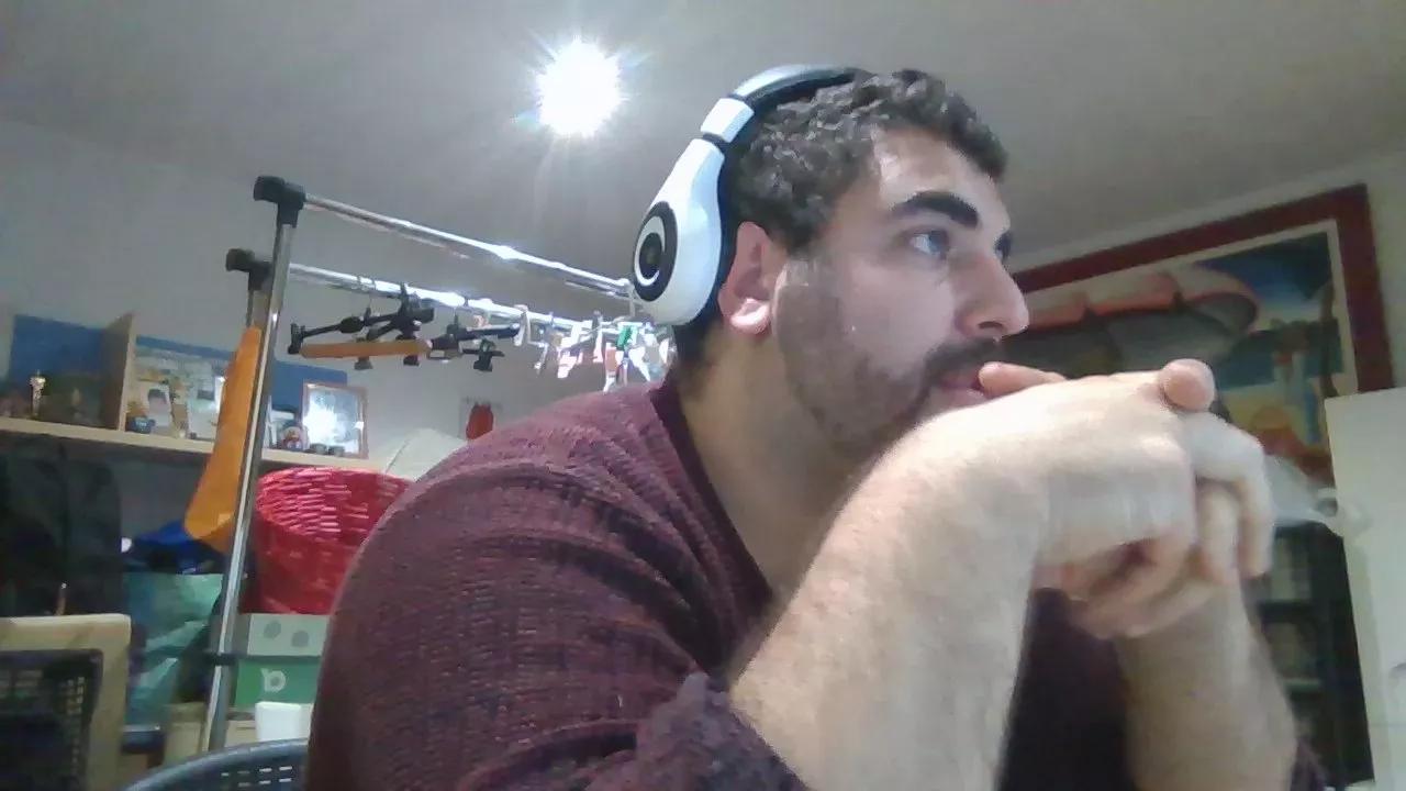 realKong on Cam4 