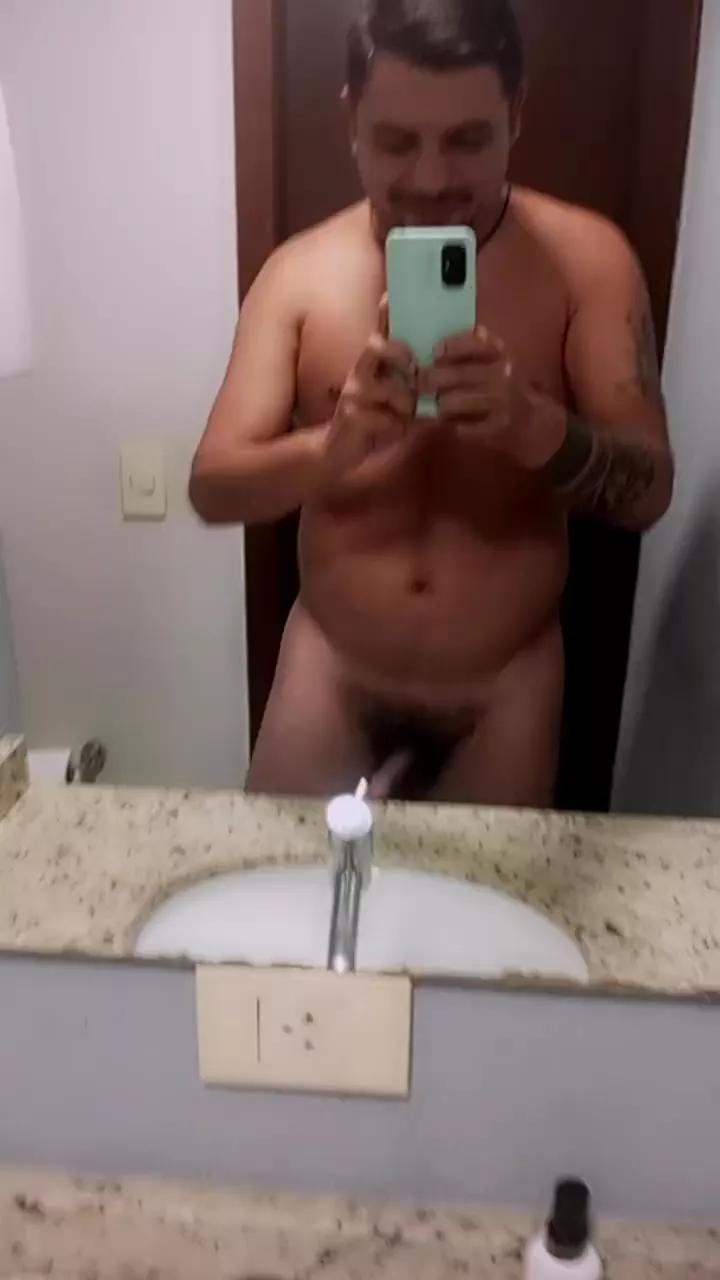 ricardo896 on Cam4 