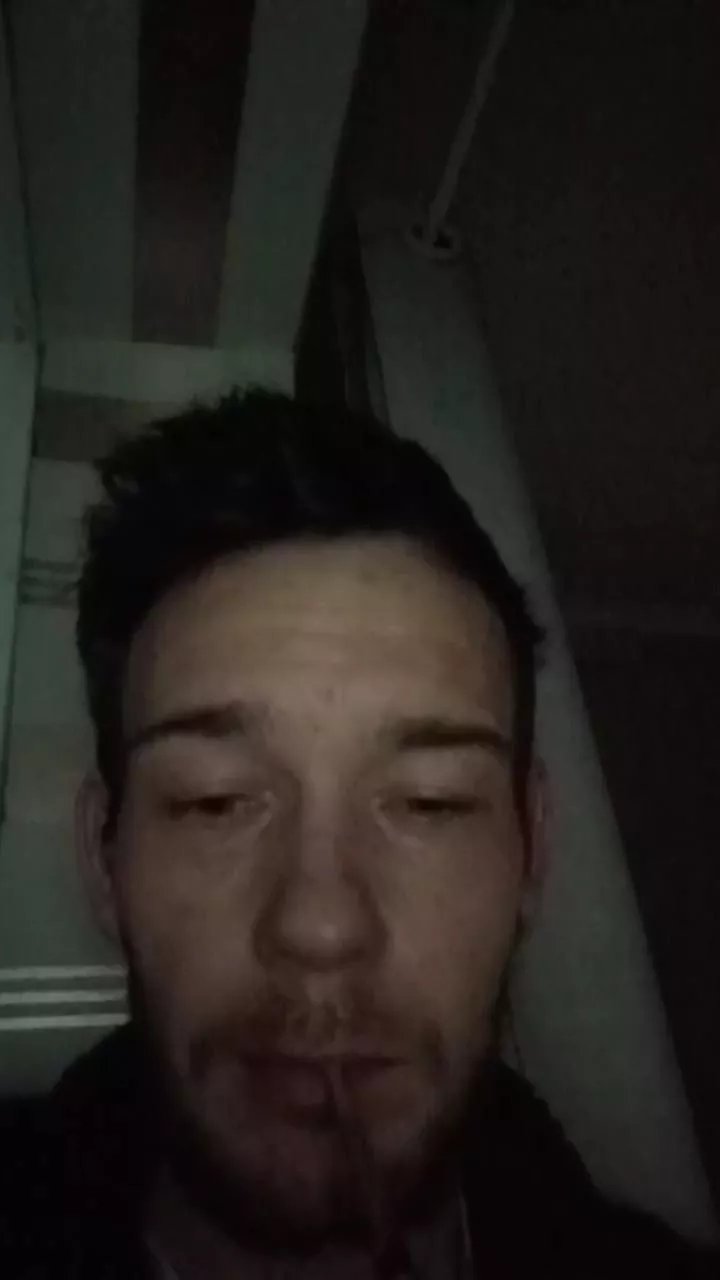 Offline richieebisback1 on Cam4