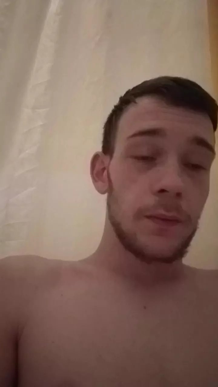 Offline richieebisback1 on Cam4