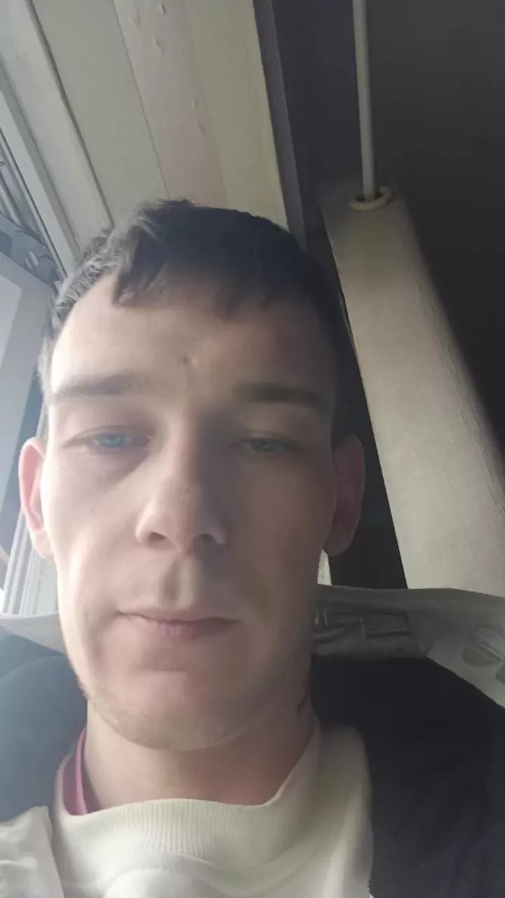 Offline richieebisback1 on Cam4