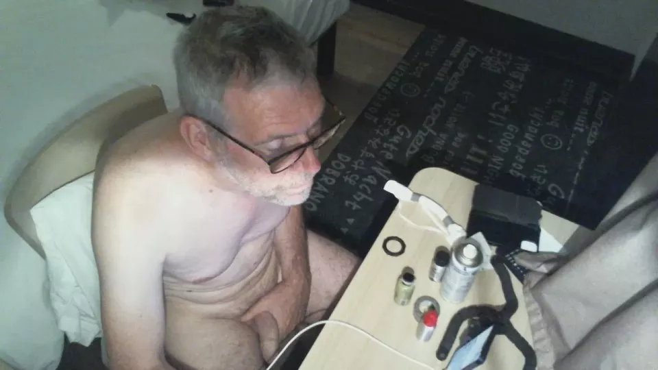 Offline Rivegauchefm on Cam4