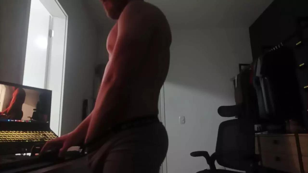 rodrigoeng_ on Cam4 